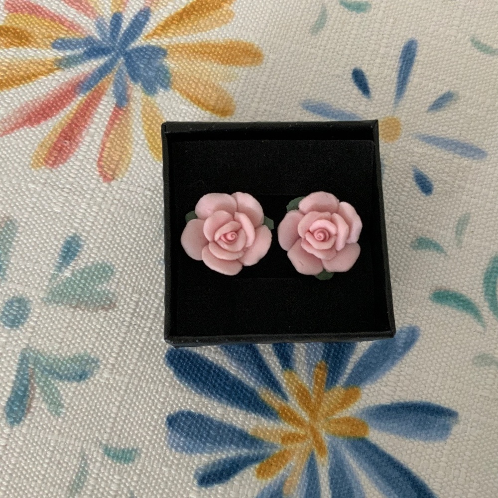 1928 Jewelry Classic Porcelain Rose Post Earrings, New